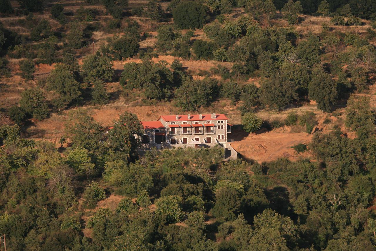 Arhontiko Parnona Karyes Exterior foto